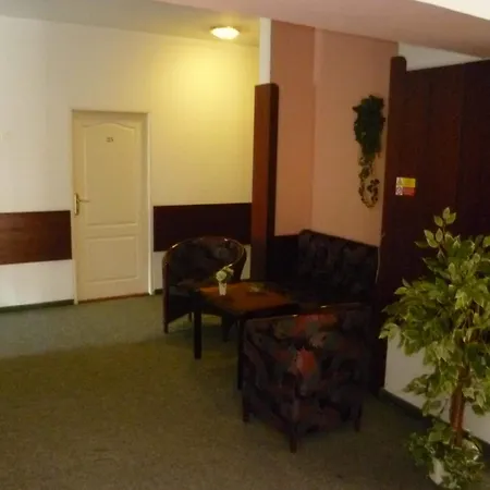 ホテル イェラベック プラハ